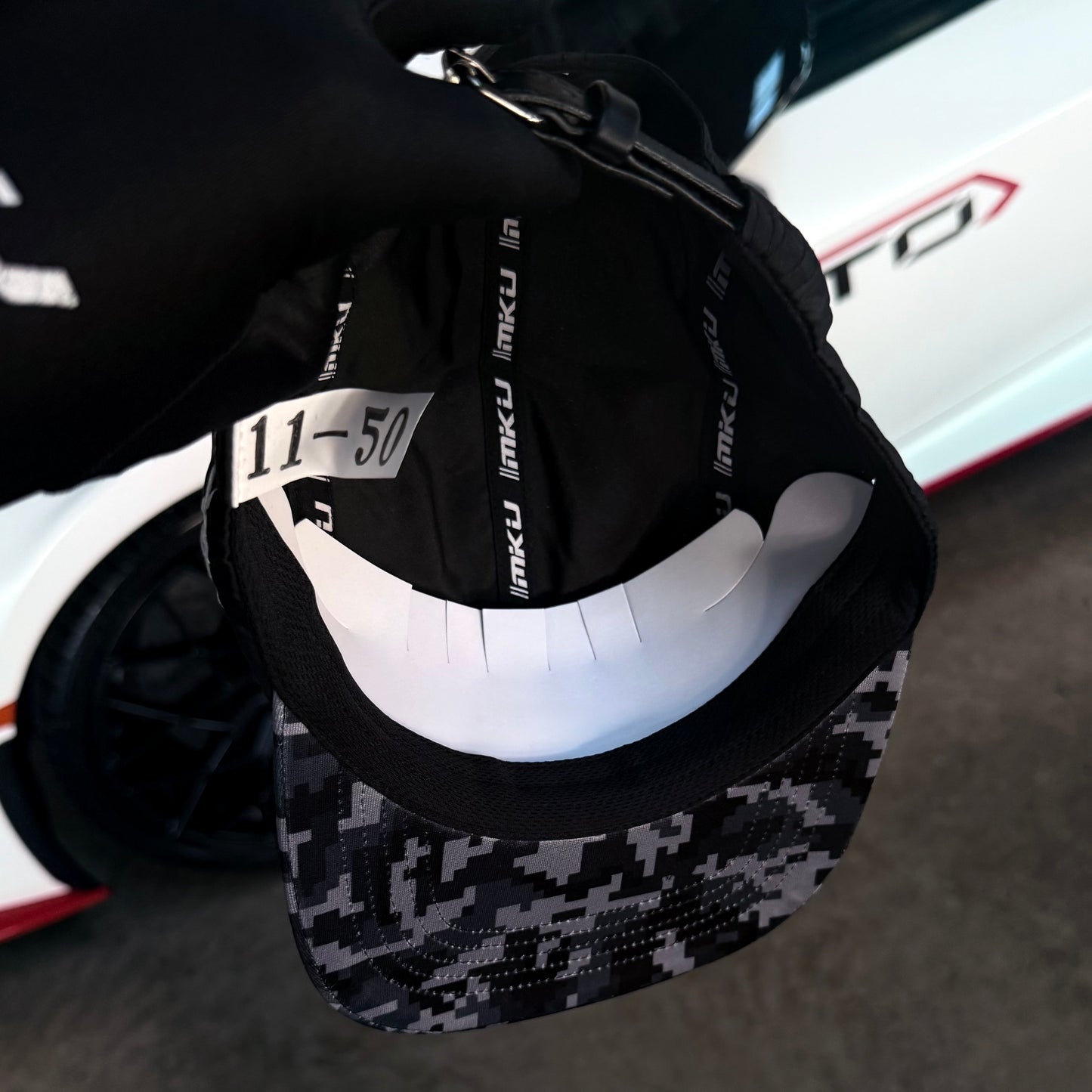GOD WINGS DIV. Cap, CVRBON VRMOR | MKU 1-50